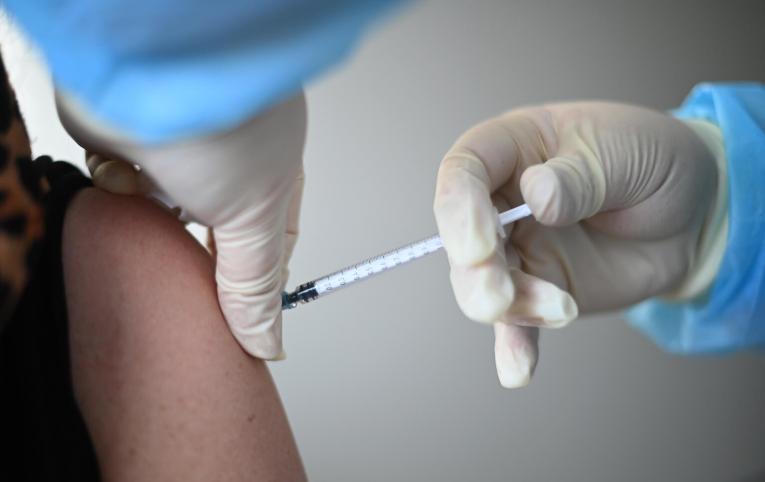 En cinco meses solo 260 mil personas han sido vacunadas con esquema completo
