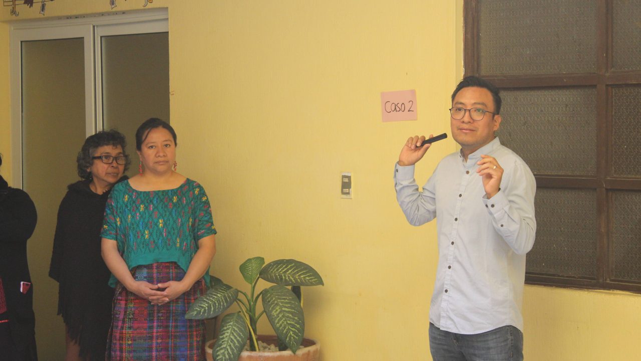 Del micrófono a la acción